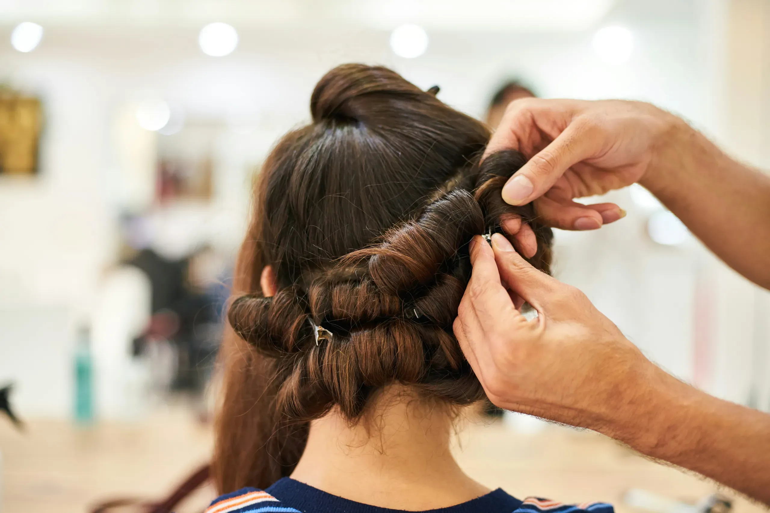 Corte corto pelirrojo — nuca
